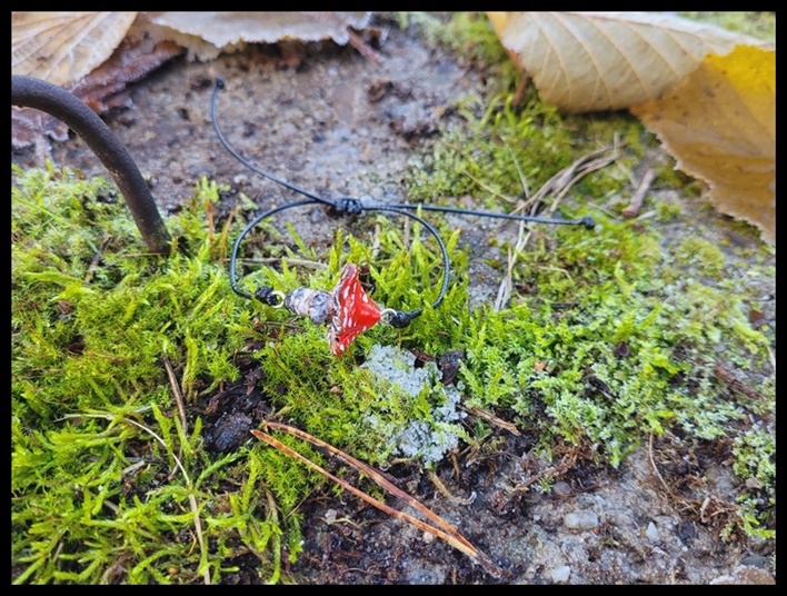 Bransoletka z grzybem