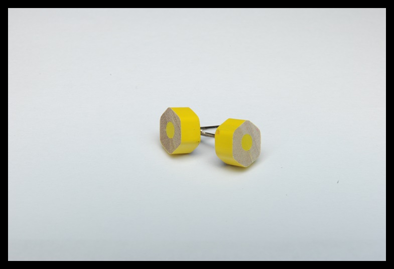 Kolczyki wkrętki kredki