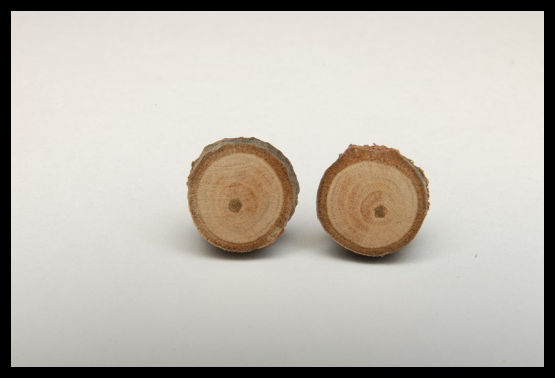 Kolczyki wkrętki drewniane