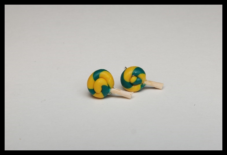 Kolczyki wkrętki lizaki