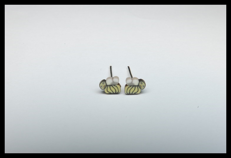 Kolczyki wkrętki osy