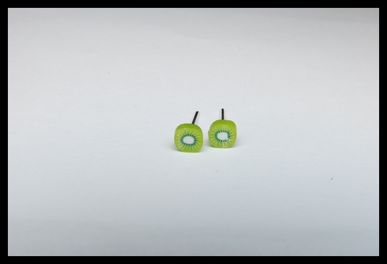 Kolczyki wkrętki kiwi