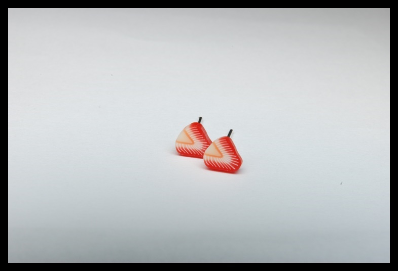 Kolczyki wkrętki truskawki