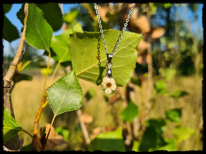 Wisior łezka z tawułą