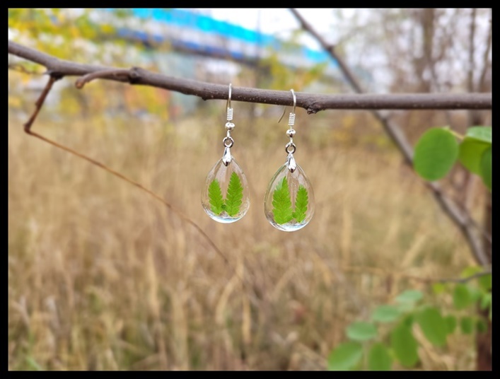 Kolczyki łezki z paprocią