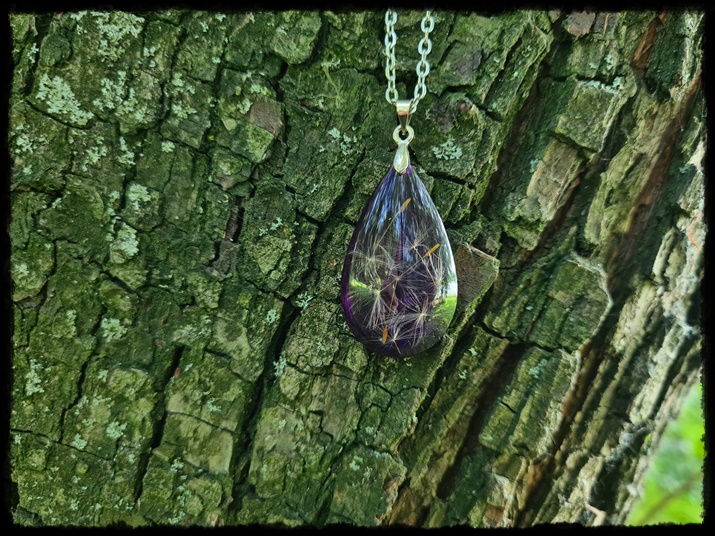 Wisior łezka z dmuchawcem