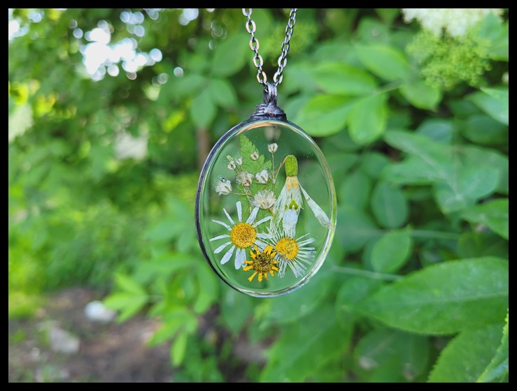 Wisior wiosenny ogród