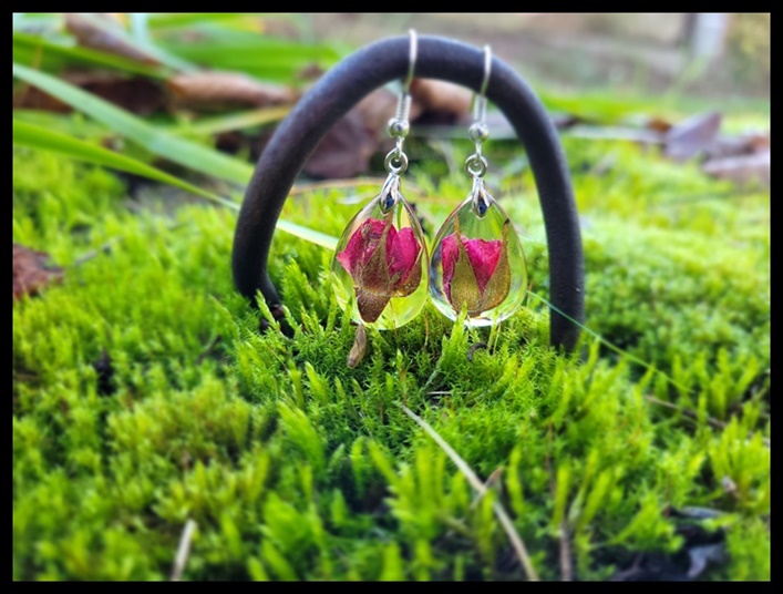 Kolczyki łezki z różą