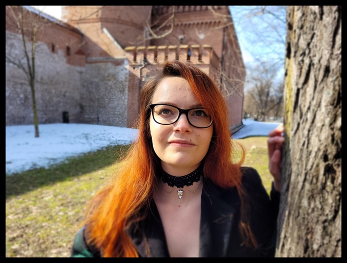 Dusik z czaszką kruka