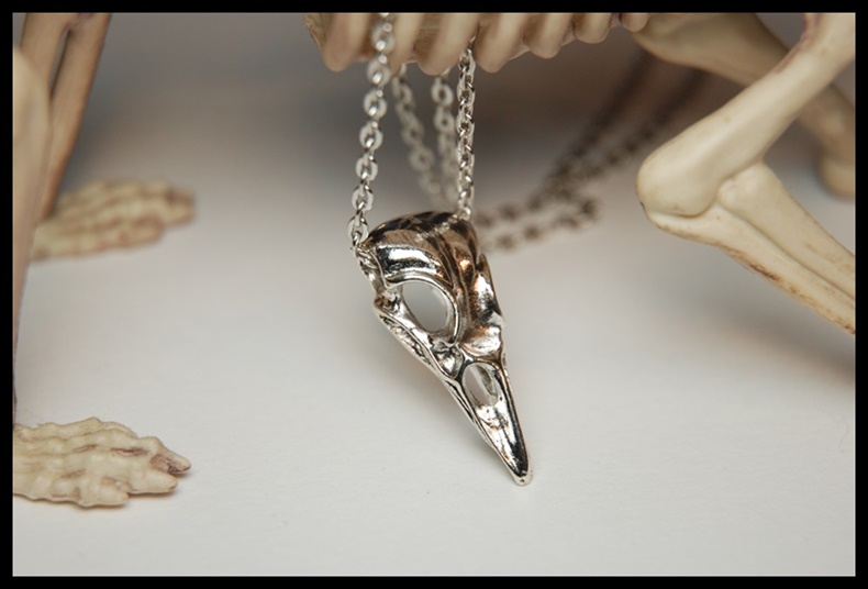 Wisior czaszka ptasia