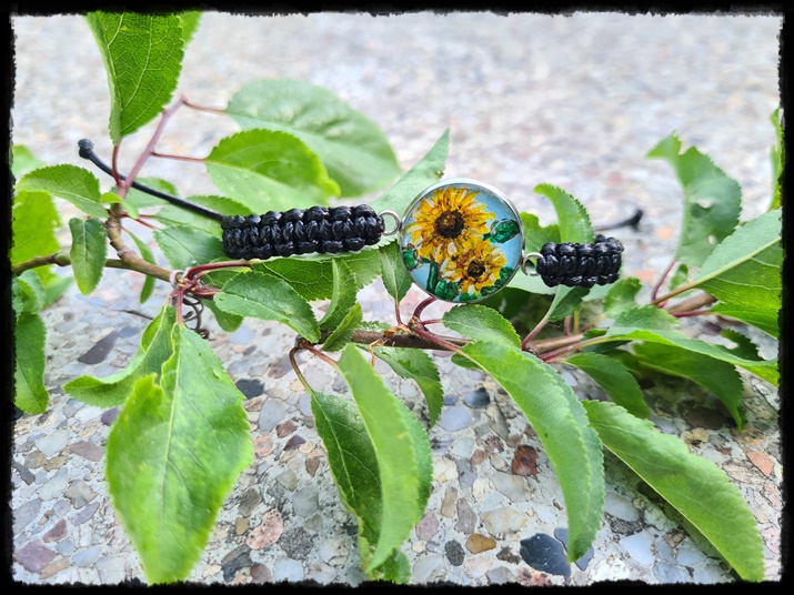 Bransoletka ze słonecznikami
