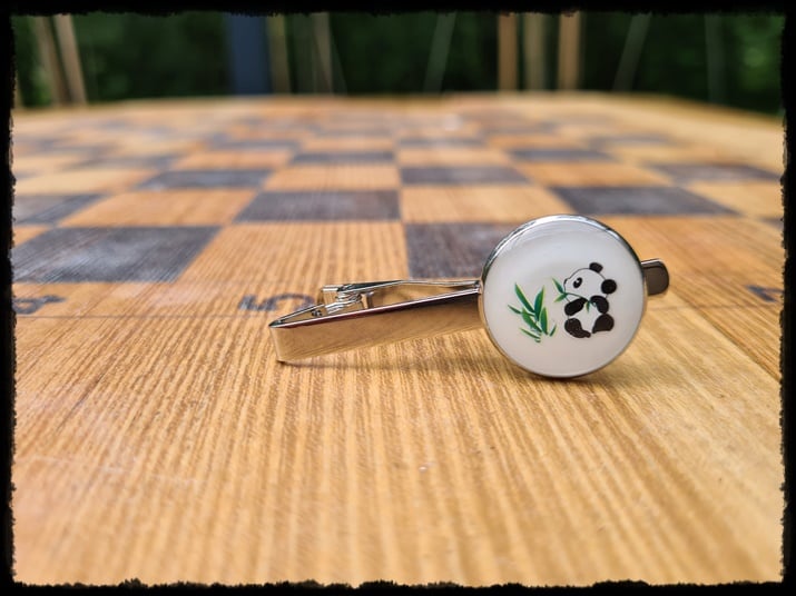 Spinka do krawata z pandą
