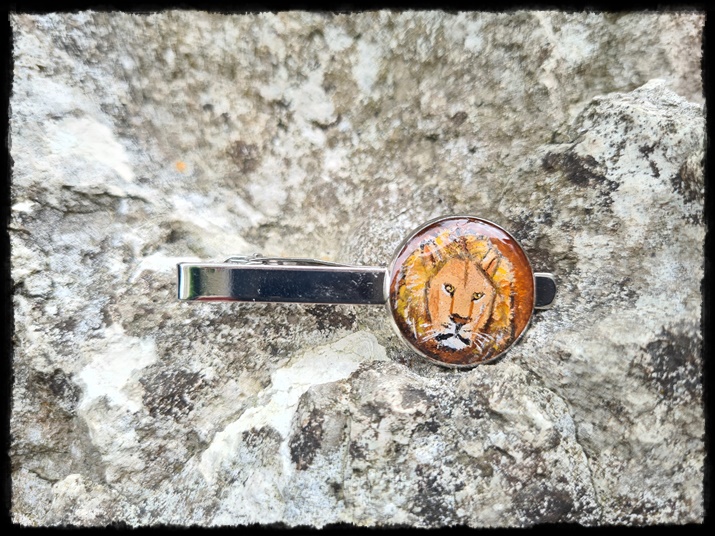 Spinka do krawata z lwem