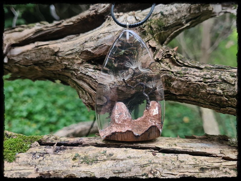 Wisior kropla "dmuchawcowe drzewo"