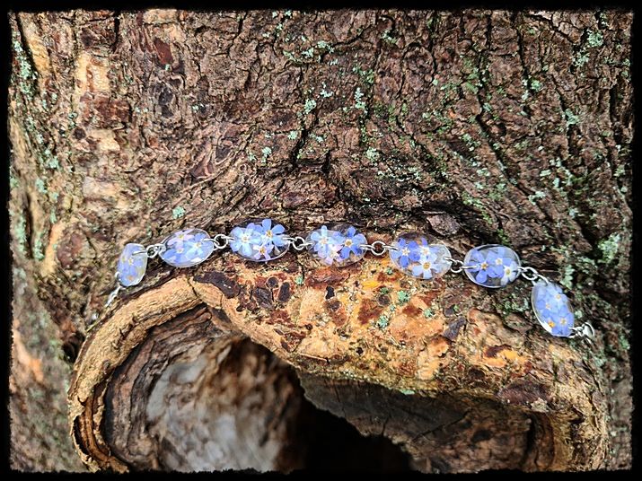 Bransoletka z niezapominajkami