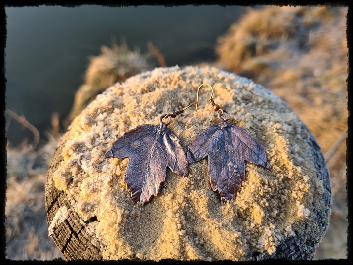 Kolczyki liście kaliny w miedzi