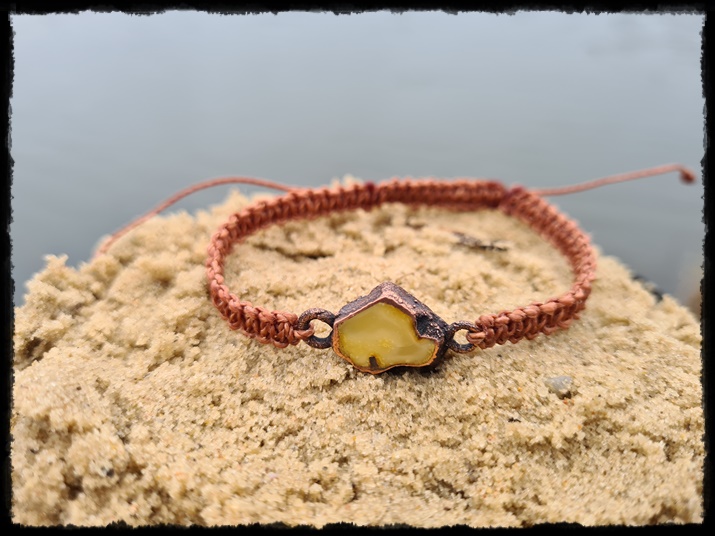 Bransoletka z bursztynem w miedzi