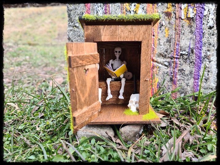 Dekoracja Stefan w wychodku