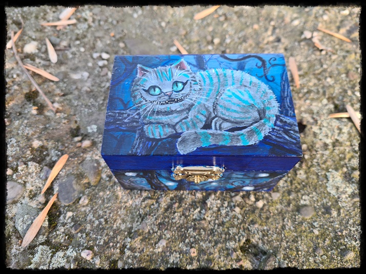 Szkatułka z kotem