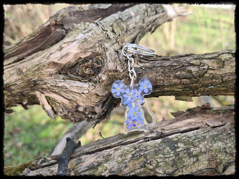 Brelok mysz z niezapominajkami