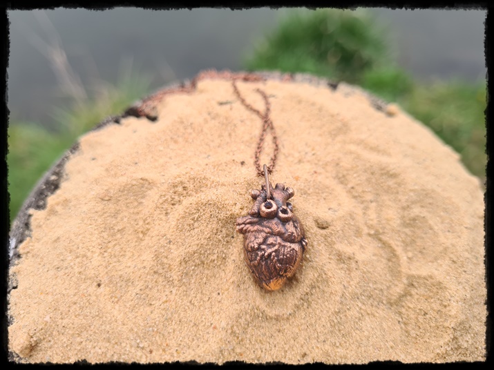 Wisior miedziane serce