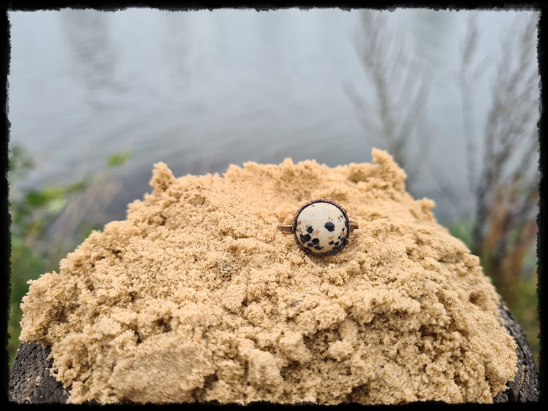 Pierścionek miedziany z jaspisem