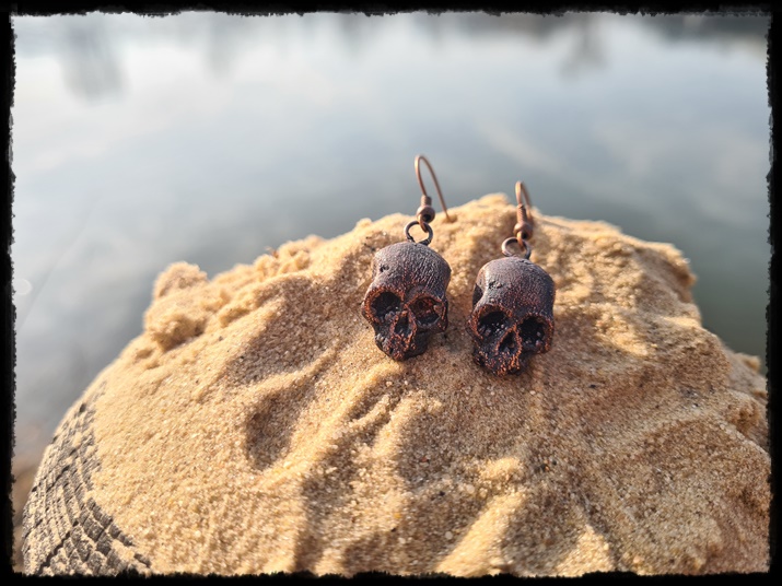 Kolczyki czaszki miedziane